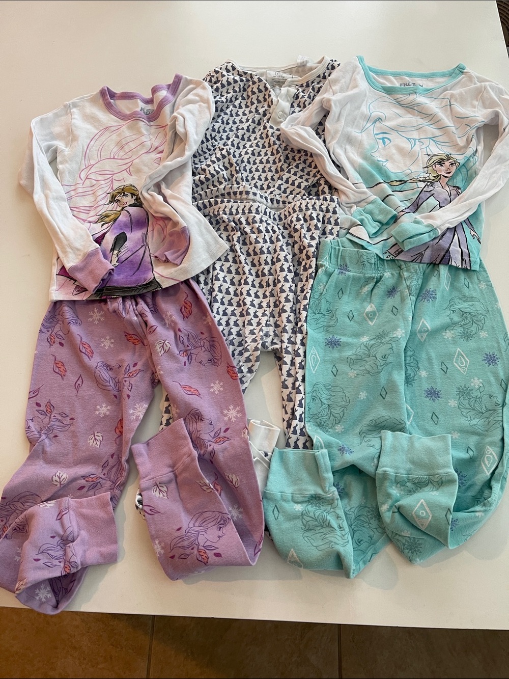 Bundle / lot of 3 long sleeve pjs Disney Frozen and bunnies